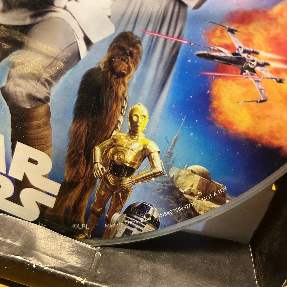 Star Wars Glass Wall Clock‎ Vandor 9in Multicolor Glass New hope luke skywalker